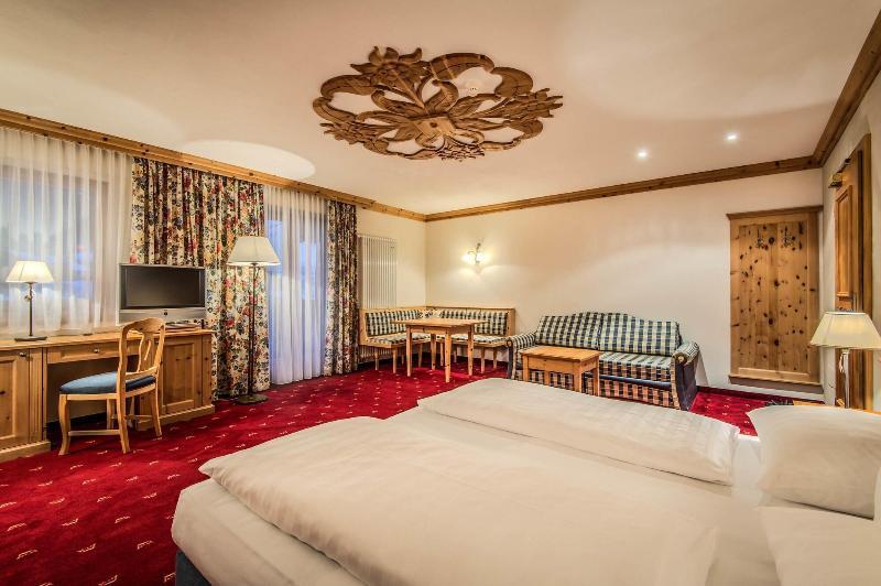 Kristallhotel Corona-Krone Сан Вигилио ди Маребе Екстериор снимка