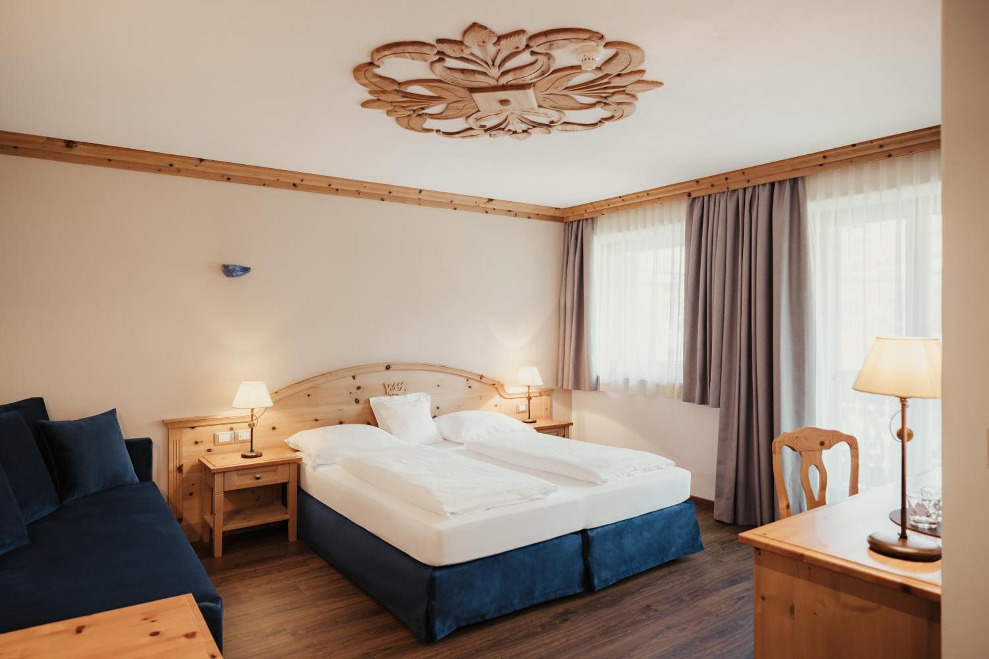 Kristallhotel Corona-Krone Сан Вигилио ди Маребе Екстериор снимка